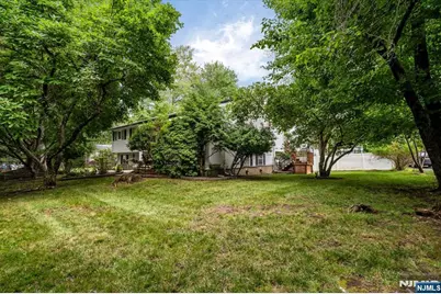 301 Raymond Street, Hillsdale, NJ 07642 - Photo 27