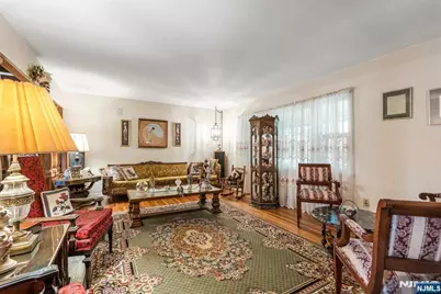 301 Raymond Street, Hillsdale, NJ 07642 - Photo 3