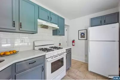 44 Gates Avenue 2 #2, Montclair, NJ 07042 - Photo 9