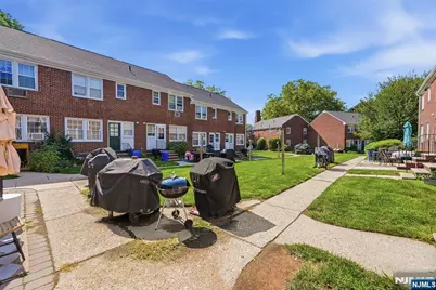 283 Elmwood Avenue A #A, Maplewood, NJ 07040 - Photo 25