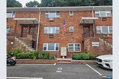 340 Undercliff Avenue 12-B #12-B, Edgewater, NJ 07020 - Photo 11