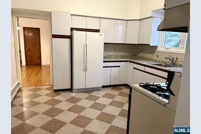 242 Brook Avenue 2 #2, Passaic, NJ 07055 - Photo 7