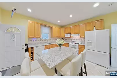 402 Davis Avenue, Harrison, NJ 07029 - Photo 19