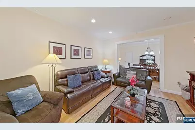 402 Davis Avenue, Harrison, NJ 07029 - Photo 11