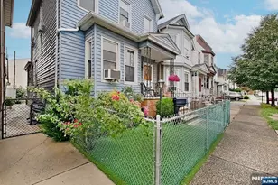 402 Davis Ave, Harrison, NJ 07029 - Photo 3