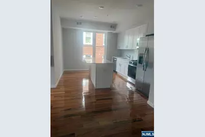 181 Munn Avenue 3 #3, Irvington, NJ 07111 - Photo 5