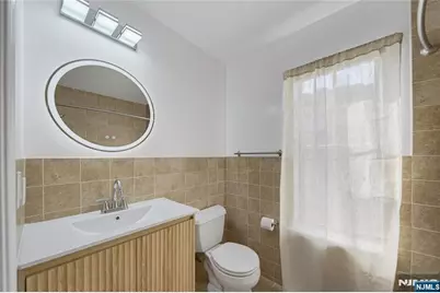 400 Crown Court 581 #581, Edgewater, NJ 07020 - Photo 23