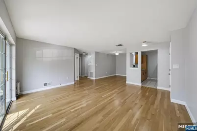 400 Crown Court 581 #581, Edgewater, NJ 07020 - Photo 11