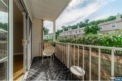 400 Crown Court 581 #581, Edgewater, NJ 07020 - Photo 25