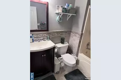 312 Brittany Drive, Wayne, NJ 07470 - Photo 17
