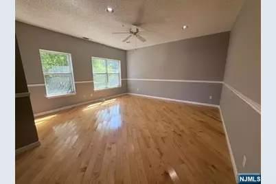 312 Brittany Drive, Wayne, NJ 07470 - Photo 5