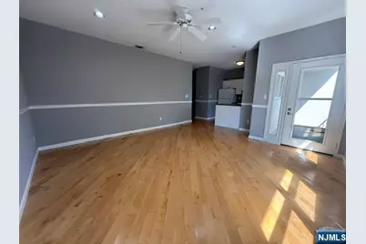 312 Brittany Drive, Wayne, NJ 07470 - Photo 7