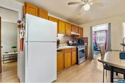 352 Totowa Avenue, Paterson, NJ 07502 - Photo 13