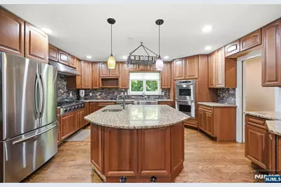 188 Doretta Street, River Vale Township, NJ 07675 - Photo 7