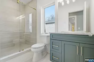 50 Roberts Rd, Englewood Cliffs, NJ 07632 - Photo 37