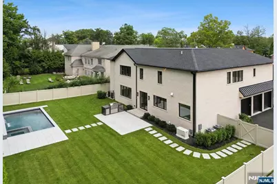 50 Roberts Road, Englewood Cliffs, NJ 07632 - Photo 3