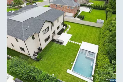 50 Roberts Road, Englewood Cliffs, NJ 07632 - Photo 49
