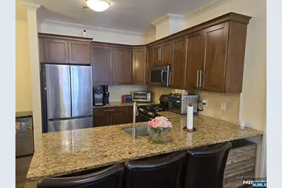 255 Laird Avenue 2 #2, Cliffside Park, NJ 07010 - Photo 5