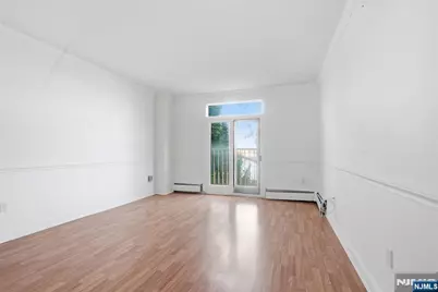207 Shearwater Court 17 #17, Jersey City, NJ 07305 - Photo 31