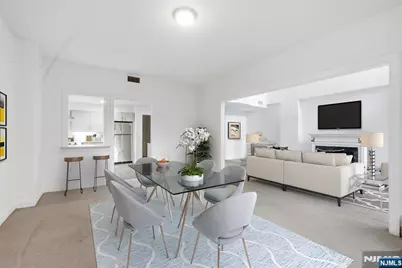 207 Shearwater Court 17 #17, Jersey City, NJ 07305 - Photo 11