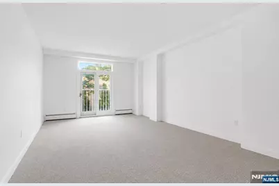 207 Shearwater Court 17 #17, Jersey City, NJ 07305 - Photo 21