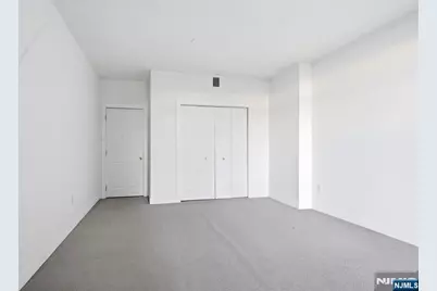 207 Shearwater Court 17 #17, Jersey City, NJ 07305 - Photo 29