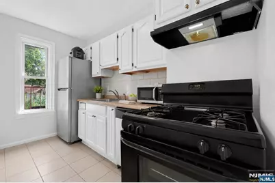 140 Englewood Avenue 5B #5B, Teaneck Township, NJ 07666 - Photo 7