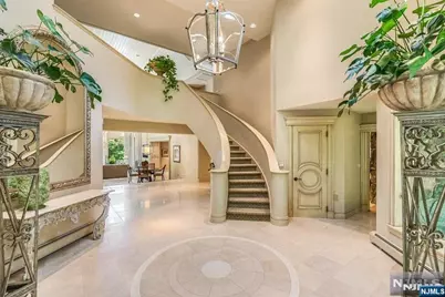 125 Chestnut Ridge Road, Saddle River, NJ 07458 - Photo 3