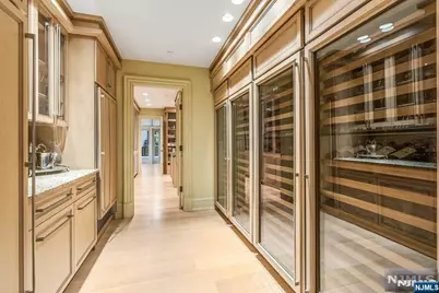 125 Chestnut Ridge Road, Saddle River, NJ 07458 - Photo 15