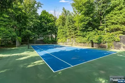 125 Chestnut Ridge Road, Saddle River, NJ 07458 - Photo 25