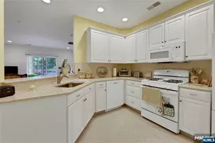 100 Ridgewood Road 215, Washington Township, NJ 07676 - Photo 17