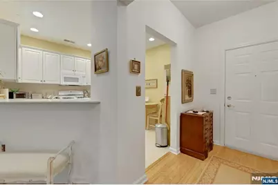 100 Ridgewood Road 215 #215, Washington Township, NJ 07676 - Photo 15