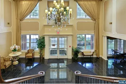 100 Ridgewood Road 215 #215, Washington Township, NJ 07676 - Photo 5