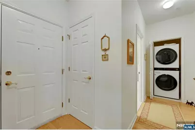 100 Ridgewood Road 215 #215, Washington Township, NJ 07676 - Photo 29