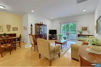 100 Ridgewood Road 215 #215, Washington Township, NJ 07676 - Photo 9