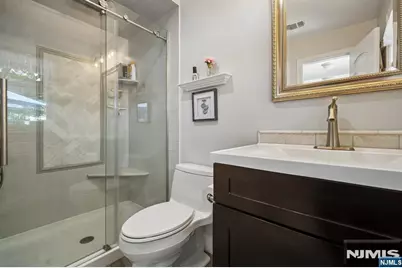 437 Highland Avenue, Wood Ridge, NJ 07075 - Photo 9