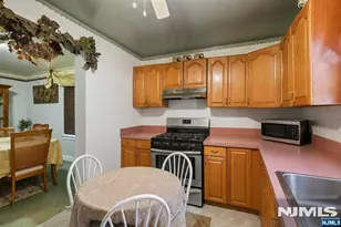 220 Garfield Ave, Jersey City, NJ 07305 - Photo 3