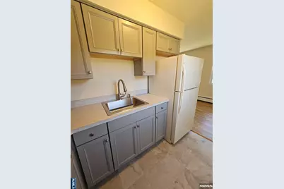 250 Rochelle Avenue A-3 #A-3, Rochelle Park Township, NJ 07662 - Photo 3