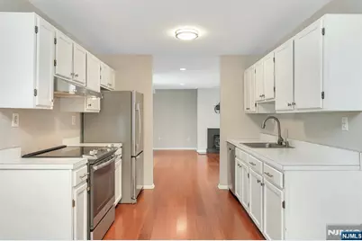 50 Pine Street C211 #C211, Montclair, NJ 07042 - Photo 9