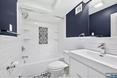 133 Hamilton Avenue 1 #1, Lodi, NJ 07644 - Photo 17