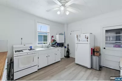 42 Lawrence Street, Bloomfield, NJ 07003 - Photo 35