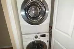 560 North Ave E, Fort Lee, NJ 07024 - Photo 7