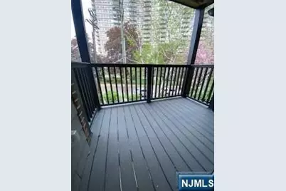 560 North Avenue E #E, Fort Lee, NJ 07024 - Photo 11