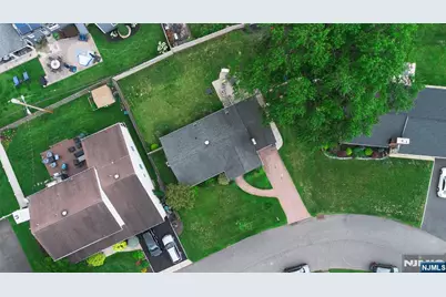 870 Crescent Drive, Rahway, NJ 07065 - Photo 25