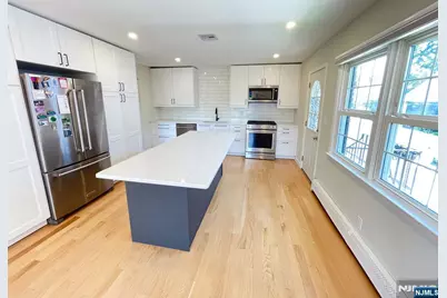 5 Hillside Terrace, East Rutherford, NJ 07073 - Photo 5