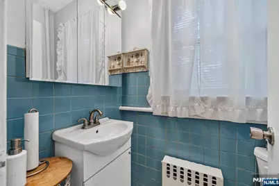 391 Morningside Avenue, Fairview, NJ 07022 - Photo 15