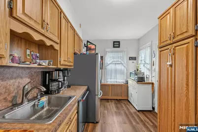 391 Morningside Avenue, Fairview, NJ 07022 - Photo 13