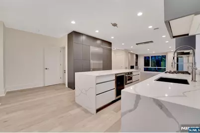 529 5th Street A #A, Palisades Park, NJ 07650 - Photo 5