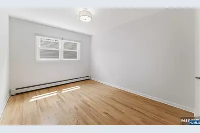 312 Glen Avenue 1st Flr #1st Flr, Palisades Park, NJ 07650 - Photo 17