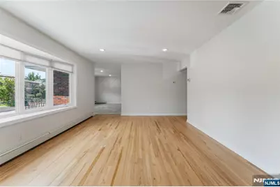 312 Glen Avenue 1st Flr #1st Flr, Palisades Park, NJ 07650 - Photo 11